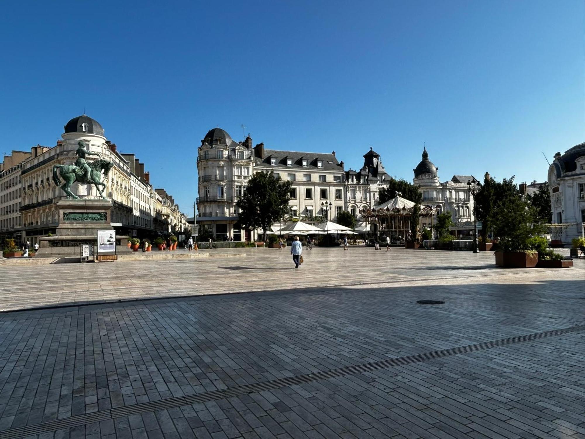 Martroi - Coeur De Ville - 3 Pieces 80 M2 Tv - Internet Haut Debit - Loisirs Et Affaires Orléans Esterno foto
